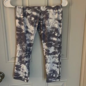 Aeropostale tie dye capris